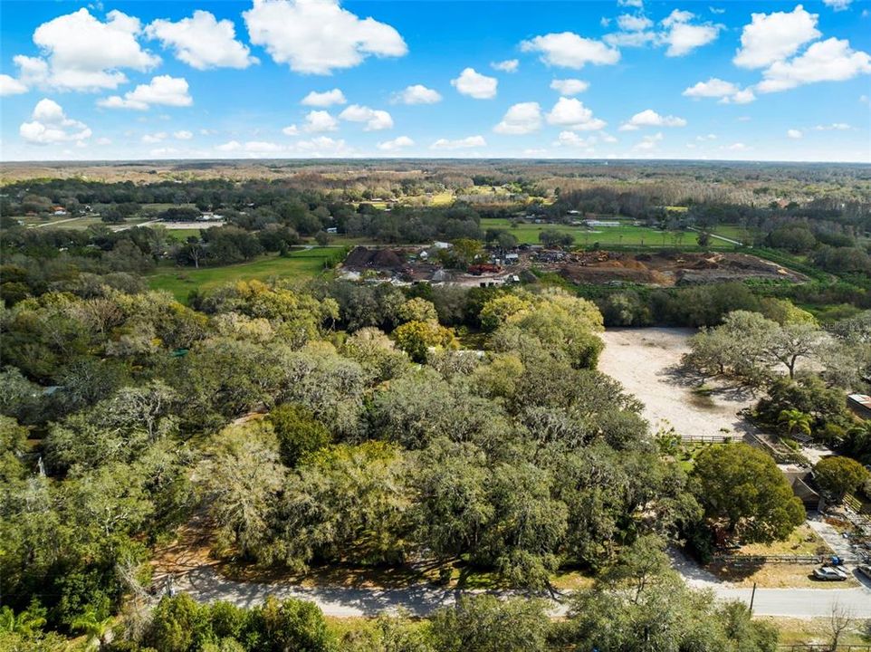 For Sale: $399,999 (1.03 acres)