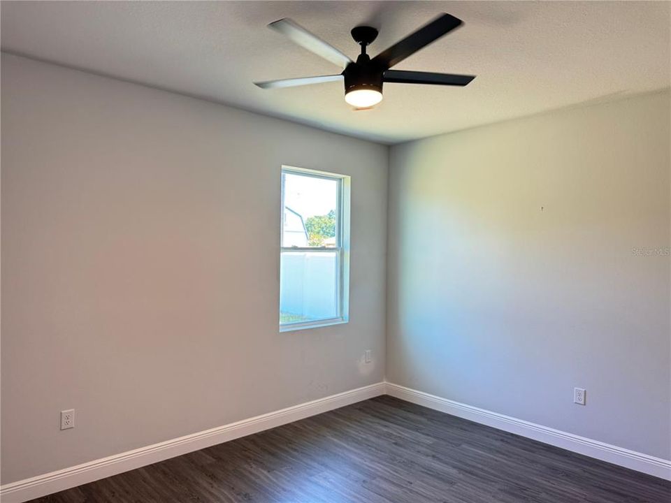 For Rent: $2,300 (4 beds, 2 baths, 1636 Square Feet)