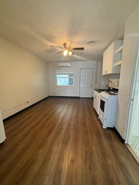 Recently Rented: $1,099 (0 beds, 1 baths, 400 Square Feet)