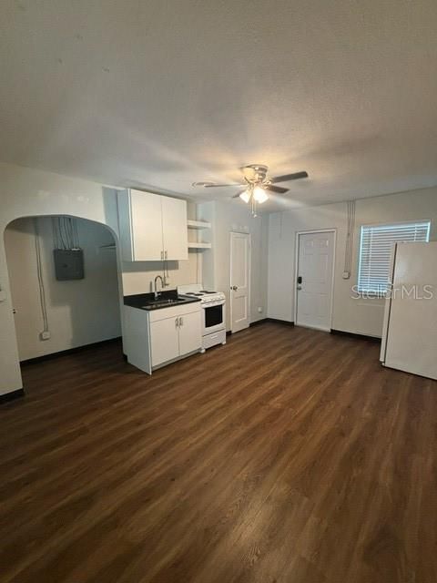 Recently Rented: $1,099 (0 beds, 1 baths, 400 Square Feet)