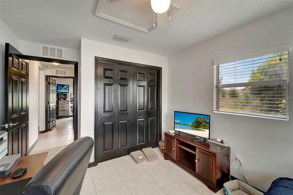 For Sale: $294,500 (3 beds, 2 baths, 1313 Square Feet)