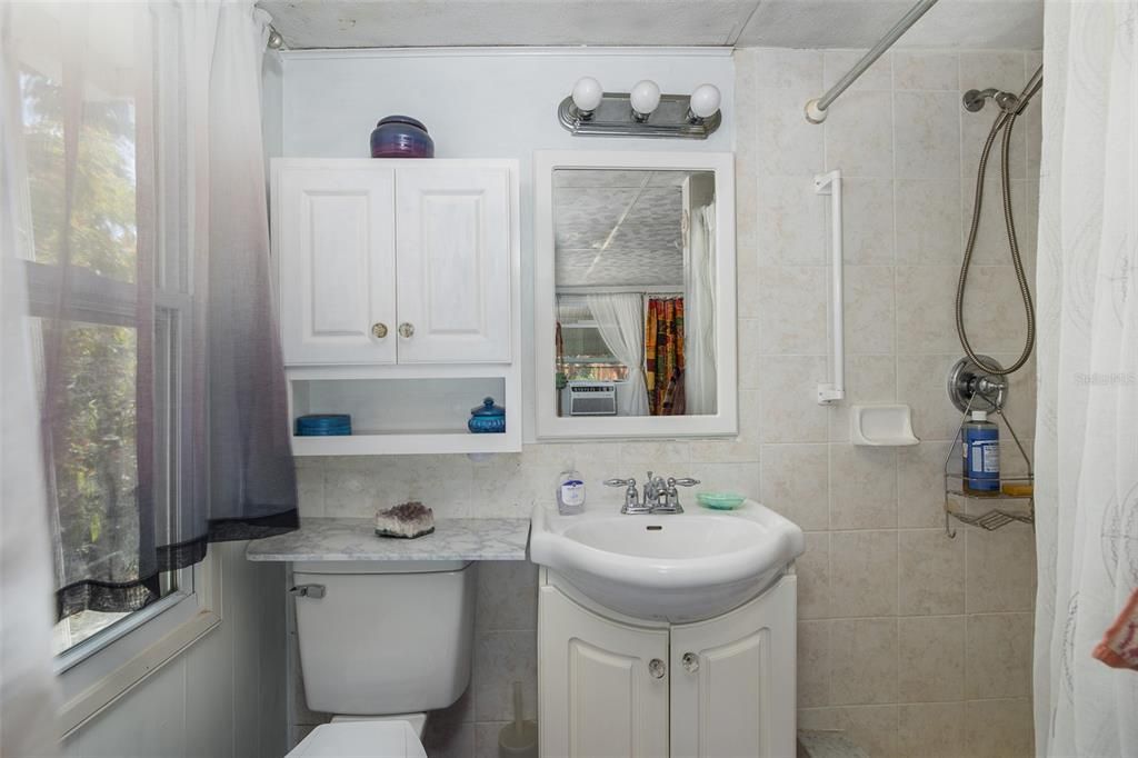 For Sale: $244,900 (3 beds, 2 baths, 1524 Square Feet)