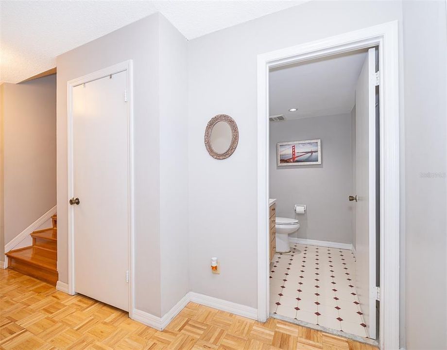 For Sale: $289,900 (2 beds, 2 baths, 1434 Square Feet)