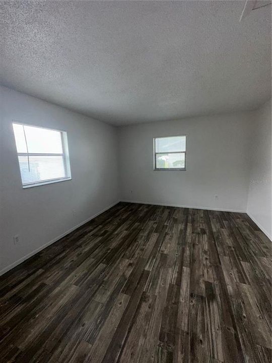 For Rent: $1,190 (1 beds, 1 baths, 560 Square Feet)