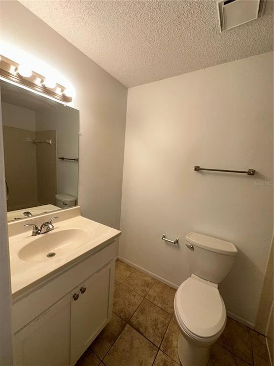 For Rent: $1,190 (1 beds, 1 baths, 560 Square Feet)