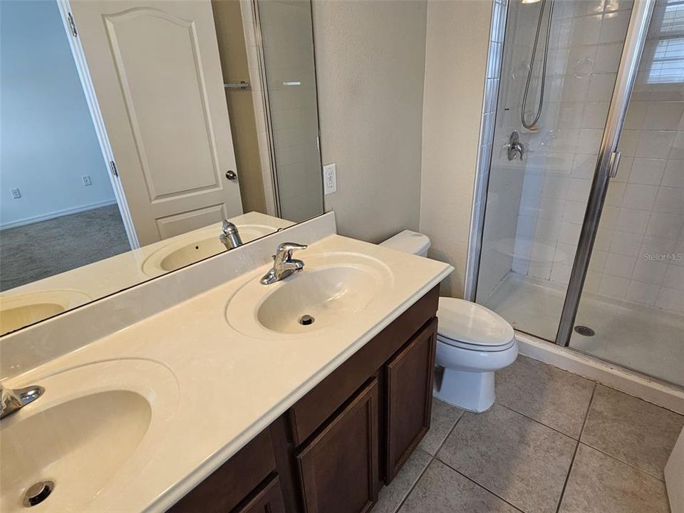 最近租的: $2,450 (3 贝兹, 2 浴室, 1476 平方英尺)