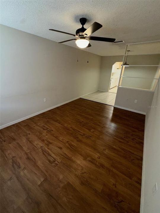 For Rent: $1,274 (2 beds, 1 baths, 1041 Square Feet)