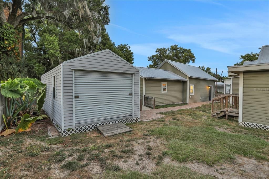 Active With Contract: $400,000 (0 beds, 0 baths, 2527 Square Feet)