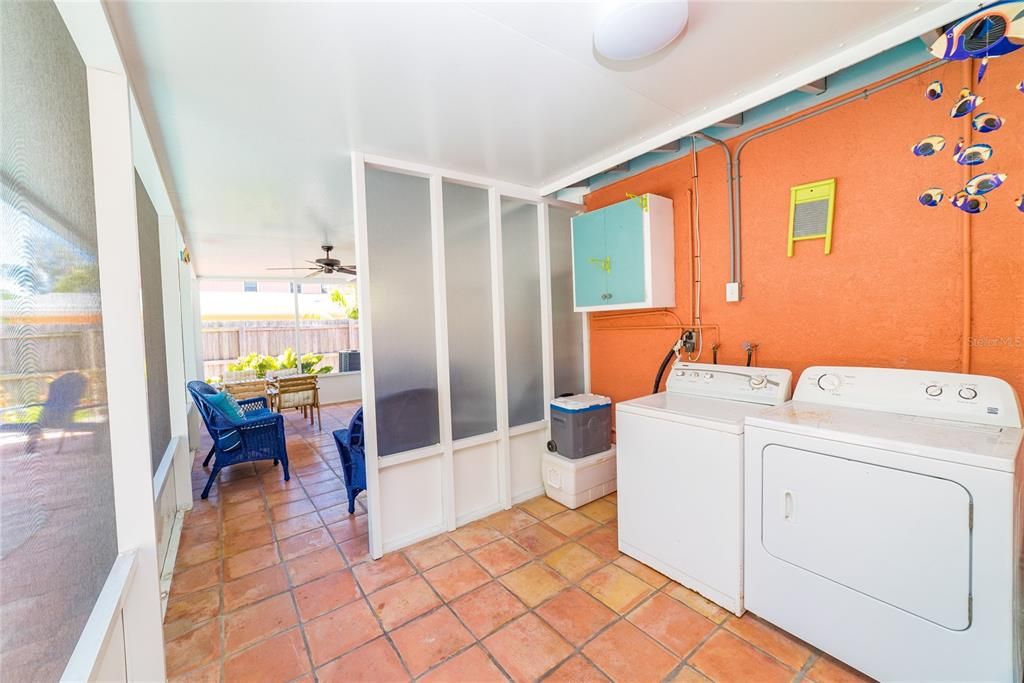 For Sale: $1,200,000 (3 beds, 2 baths, 1053 Square Feet)