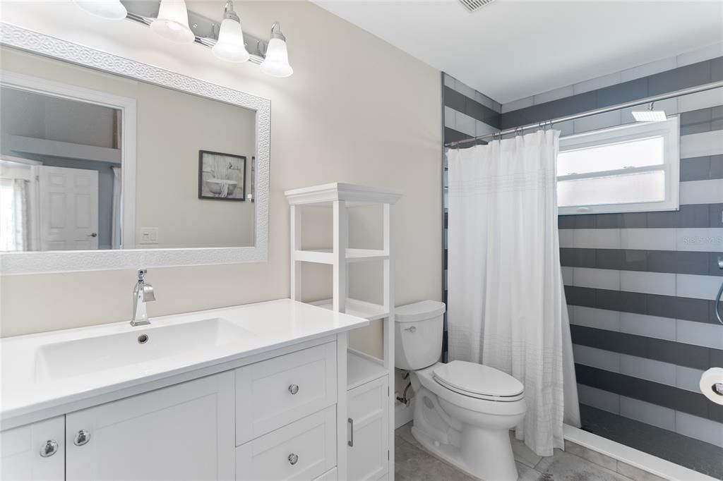 For Sale: $354,900 (2 beds, 2 baths, 1466 Square Feet)