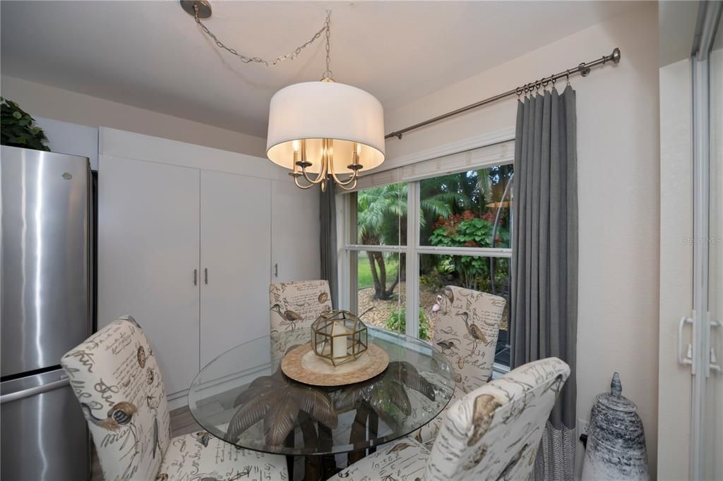 For Sale: $349,990 (2 beds, 2 baths, 1400 Square Feet)