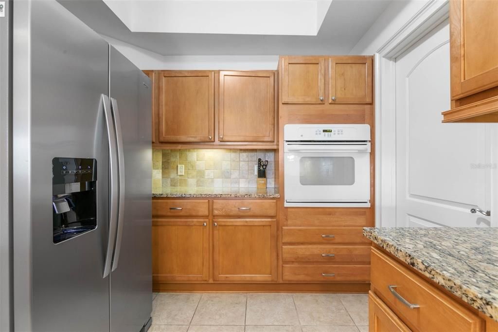 For Sale: $449,000 (2 beds, 2 baths, 1570 Square Feet)