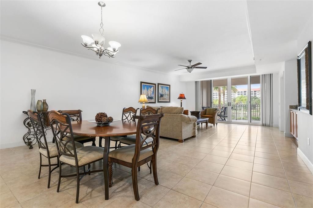 For Sale: $449,000 (2 beds, 2 baths, 1570 Square Feet)