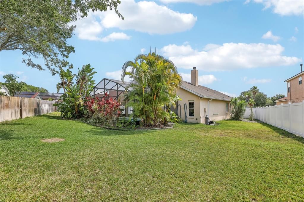 OVERSIZED PIE SHAPED LOT in a CUL-DE-SAC with an OVERSIZED YARD FULLY FENCED IN, in a tucked away portion of the community with ALMOST NO DRIVE BY TRAFFIC!