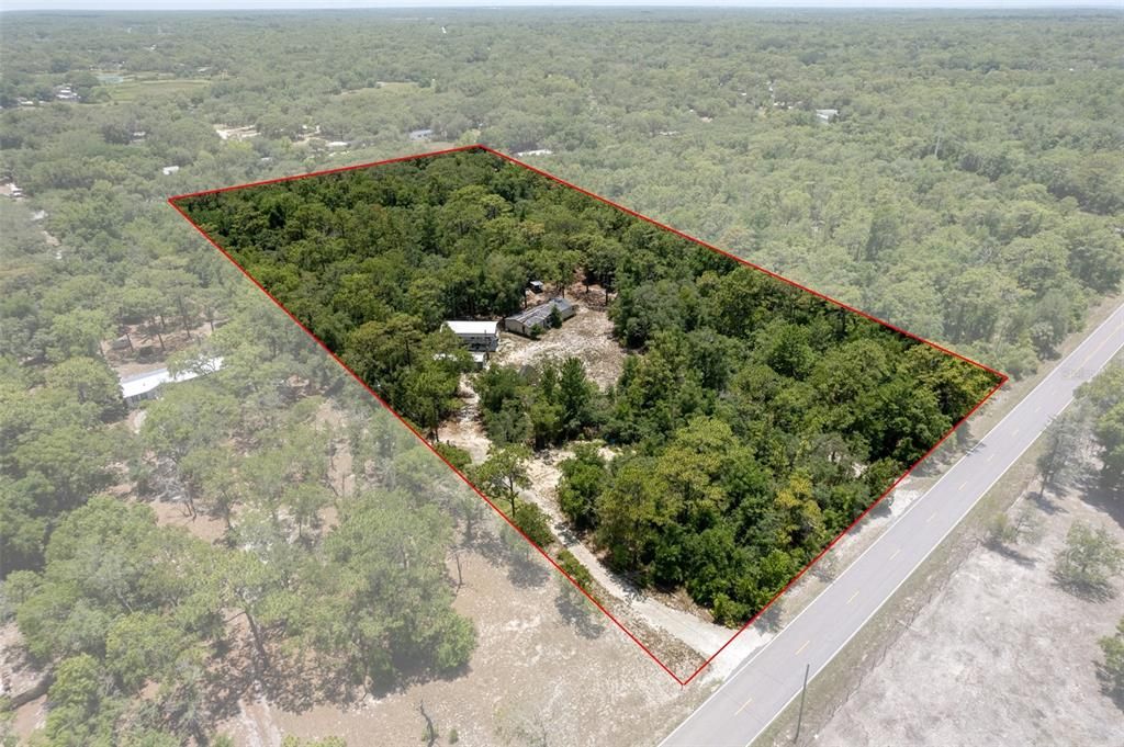 На продажу: $449,900 (4.99 acres)