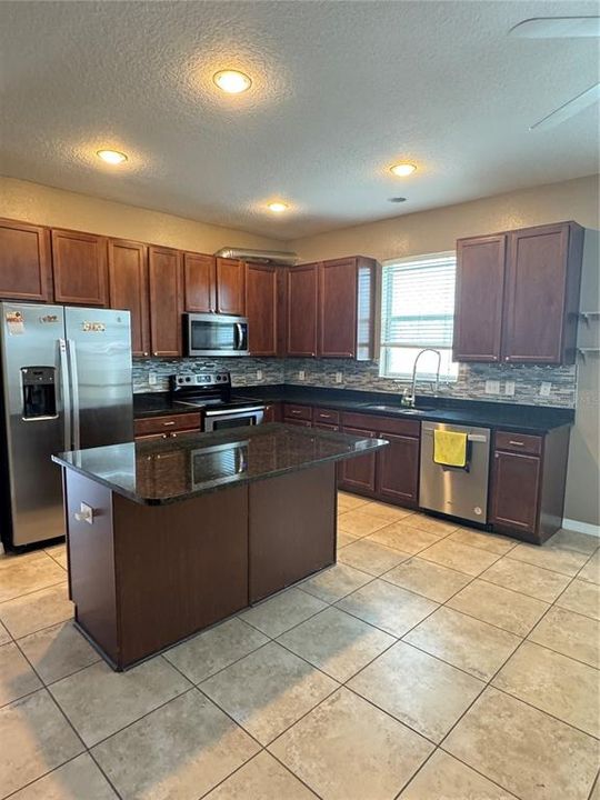 For Rent: $3,199 (5 beds, 3 baths, 3210 Square Feet)