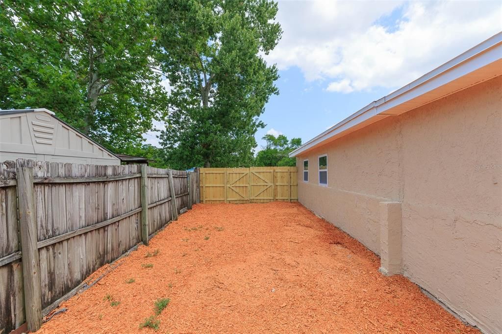 For Sale: $259,000 (4 beds, 2 baths, 1105 Square Feet)