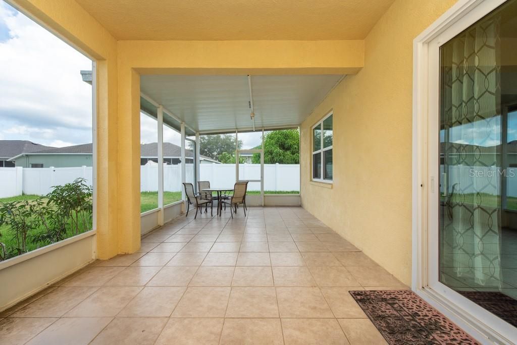 Active With Contract: $445,000 (4 beds, 2 baths, 2079 Square Feet)