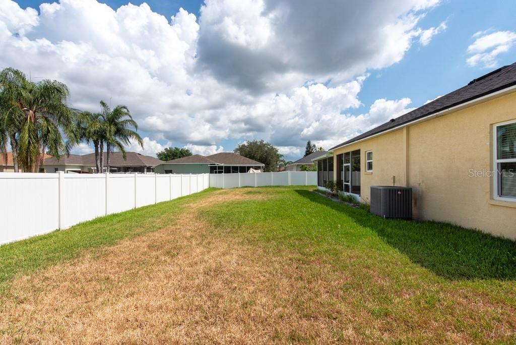 Active With Contract: $445,000 (4 beds, 2 baths, 2079 Square Feet)