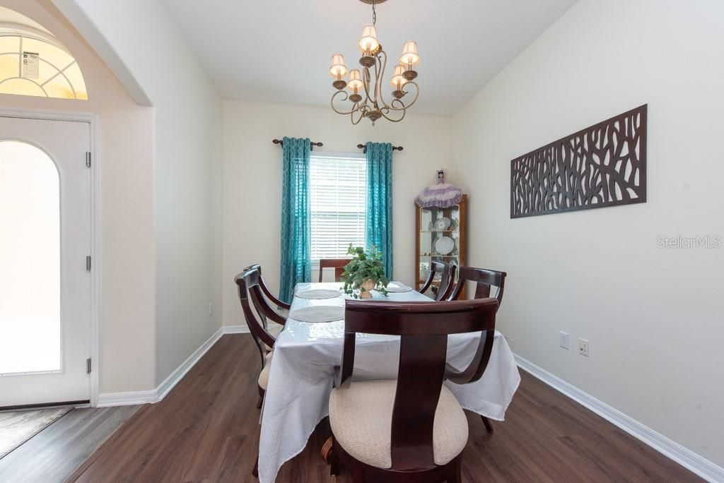 For Sale: $450,000 (4 beds, 2 baths, 2079 Square Feet)