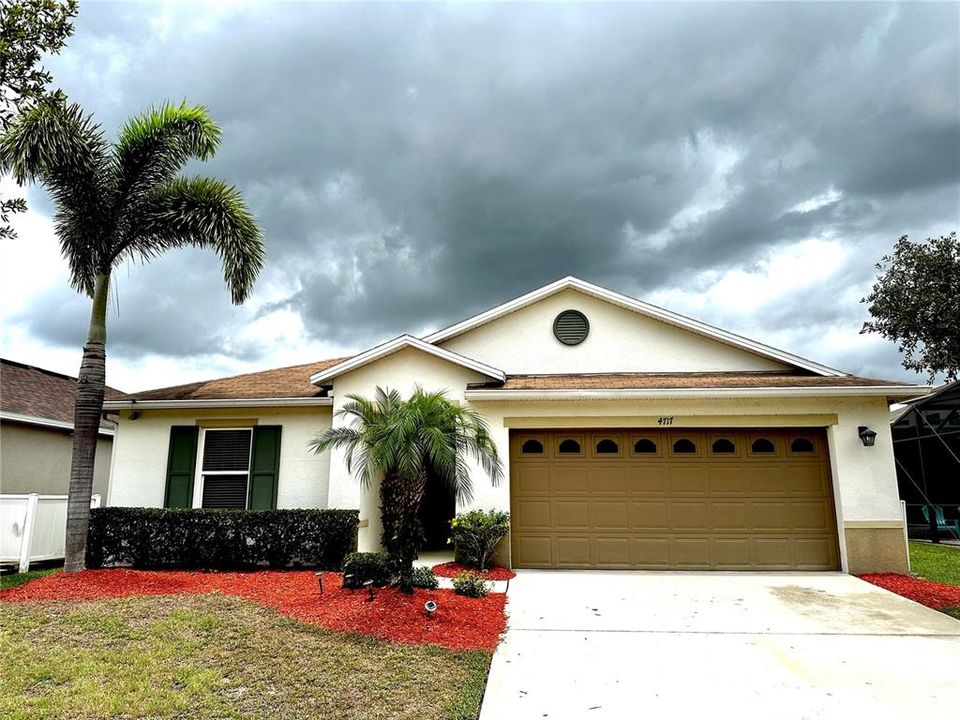 For Sale: $445,000 (4 beds, 2 baths, 2003 Square Feet)