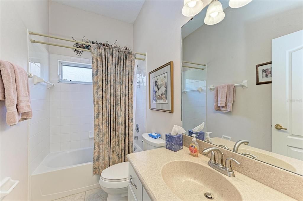 For Sale: $475,000 (2 beds, 2 baths, 1747 Square Feet)