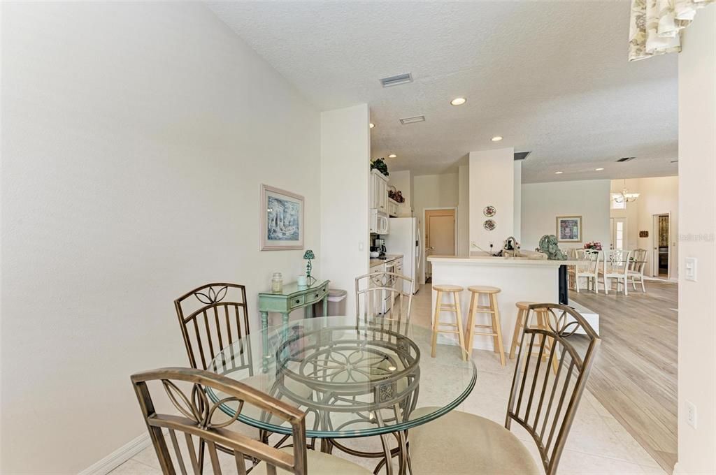 For Sale: $475,000 (2 beds, 2 baths, 1747 Square Feet)