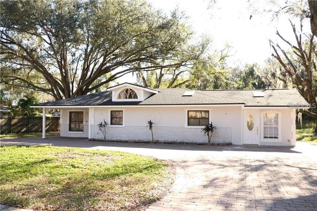 One-story spacious home