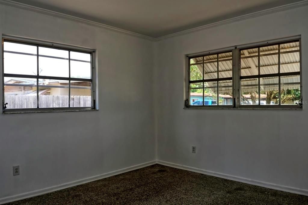 Active With Contract: $275,000 (3 beds, 2 baths, 1247 Square Feet)