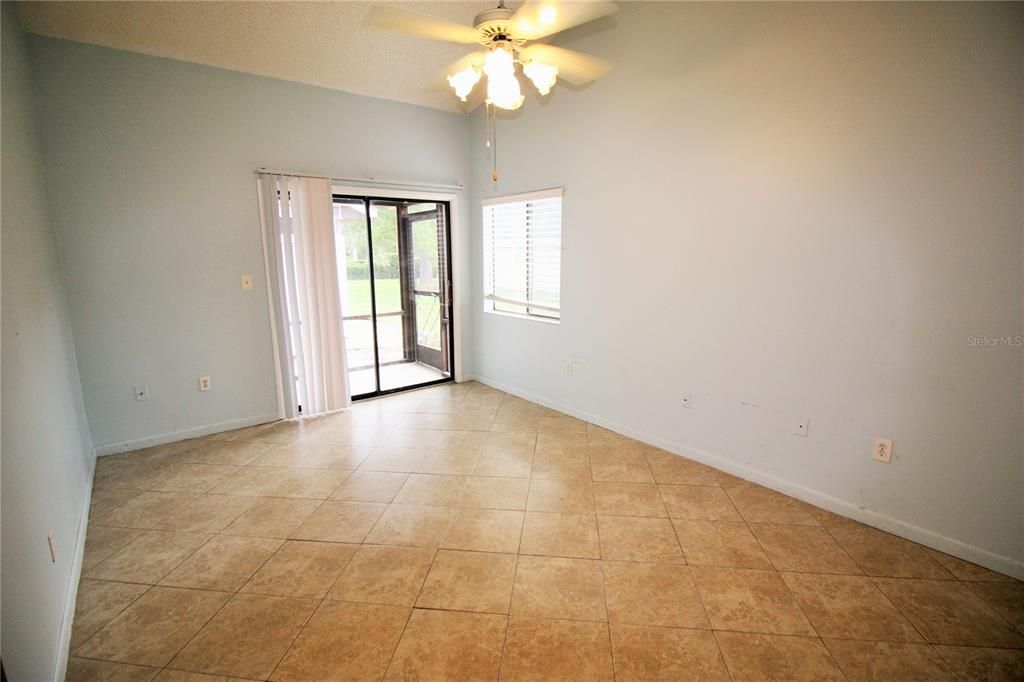 For Rent: $2,395 (3 beds, 2 baths, 1298 Square Feet)