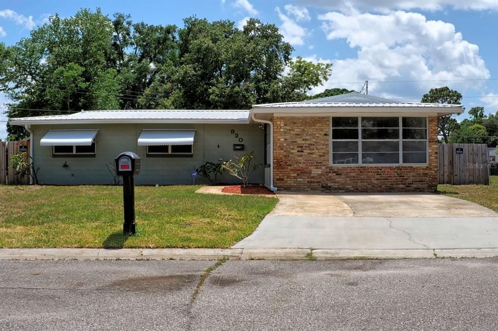 Active With Contract: $290,000 (4 beds, 2 baths, 1531 Square Feet)