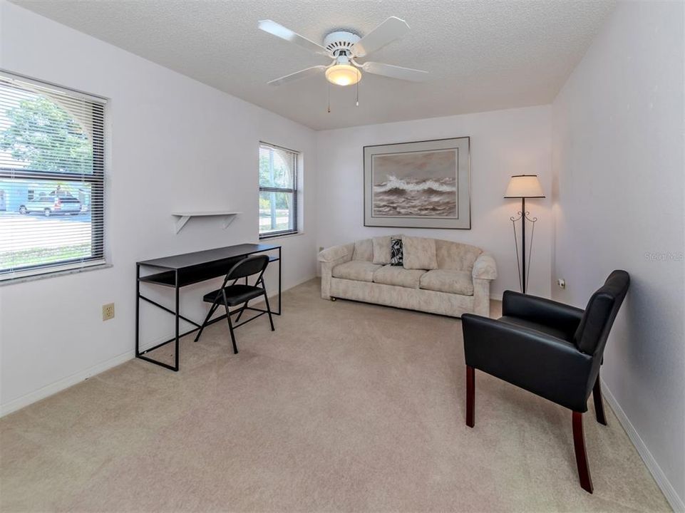 For Sale: $299,900 (3 beds, 2 baths, 1495 Square Feet)