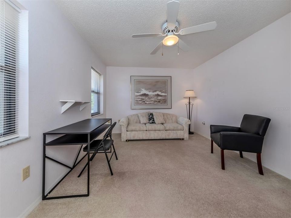 For Sale: $299,900 (3 beds, 2 baths, 1495 Square Feet)