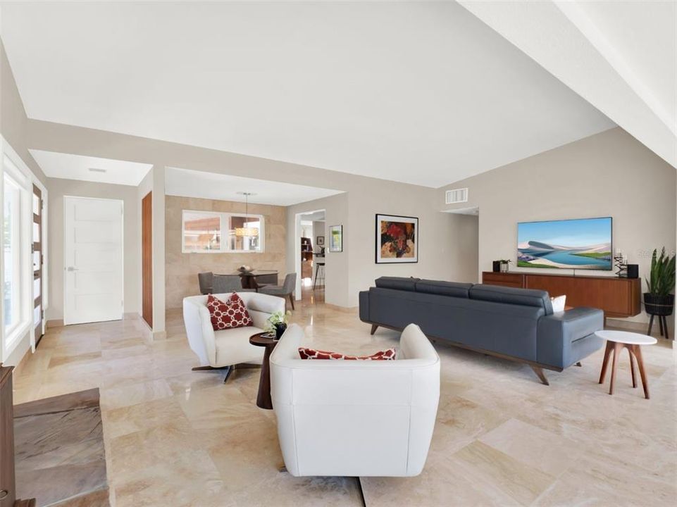 Recently Sold: $1,332,500 (3 beds, 3 baths, 2400 Square Feet)