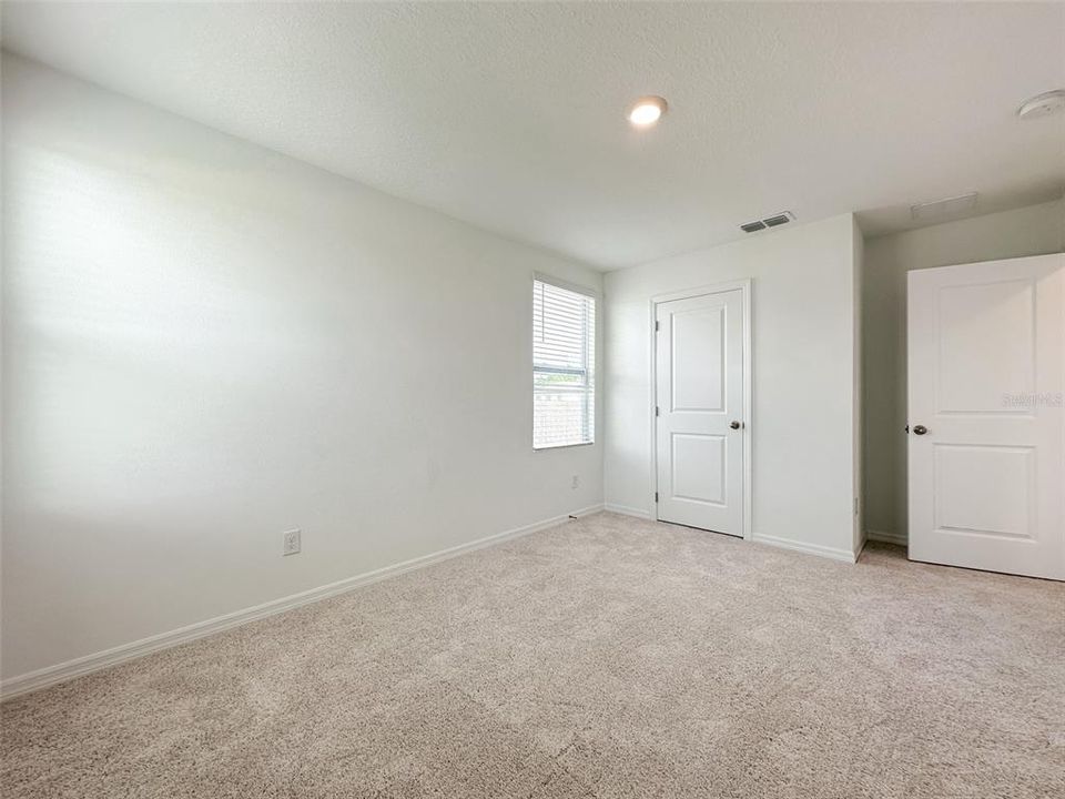 For Rent: $3,199 (3 beds, 2 baths, 2134 Square Feet)