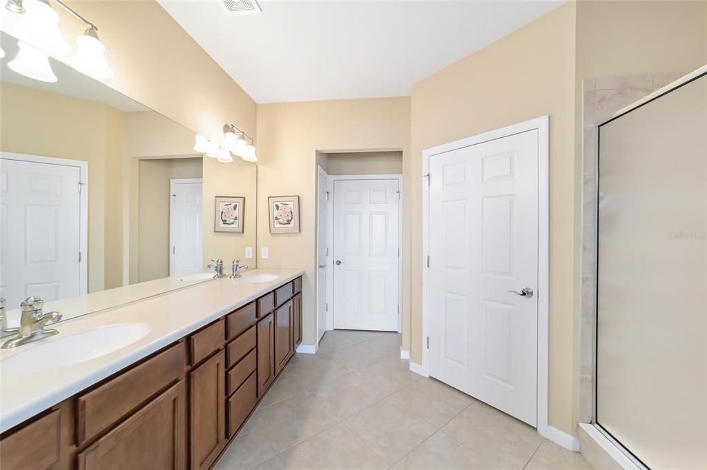 Active With Contract: $362,263 (2 beds, 2 baths, 1696 Square Feet)