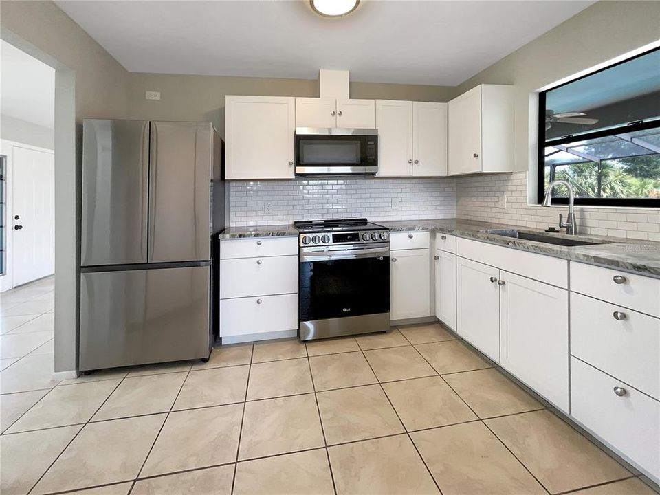 For Sale: $368,000 (2 beds, 2 baths, 1500 Square Feet)