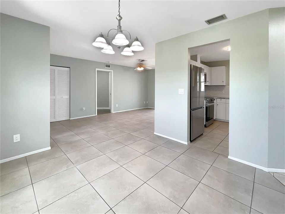 For Sale: $368,000 (2 beds, 2 baths, 1500 Square Feet)