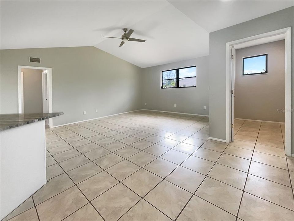 For Sale: $368,000 (2 beds, 2 baths, 1500 Square Feet)