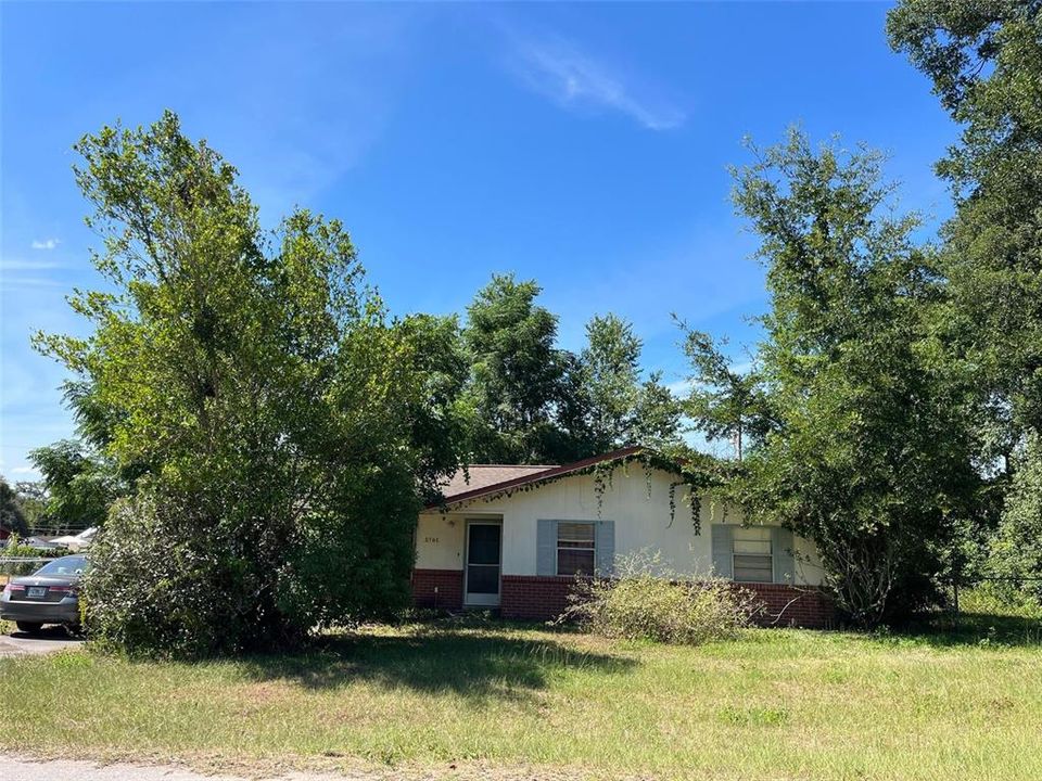 Active With Contract: $150,000 (3 beds, 2 baths, 1392 Square Feet)