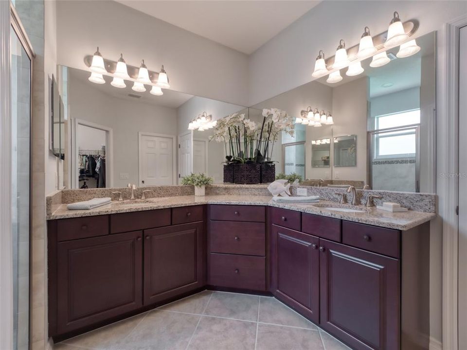 Convenient Double Sinks in the Master Bath