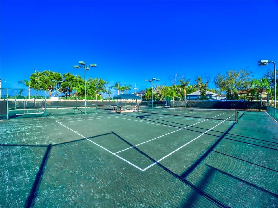 6 Lighted Har-Tru Tennis Courts