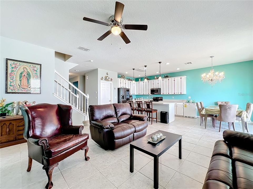 For Sale: $524,500 (5 beds, 3 baths, 3282 Square Feet)