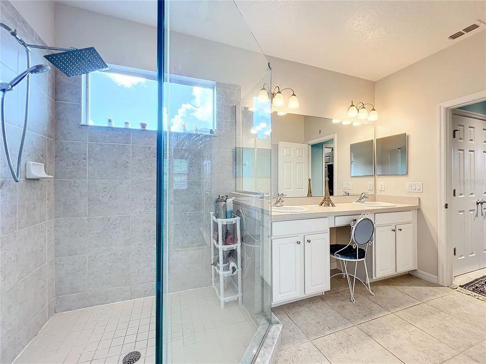 For Sale: $524,500 (5 beds, 3 baths, 3282 Square Feet)