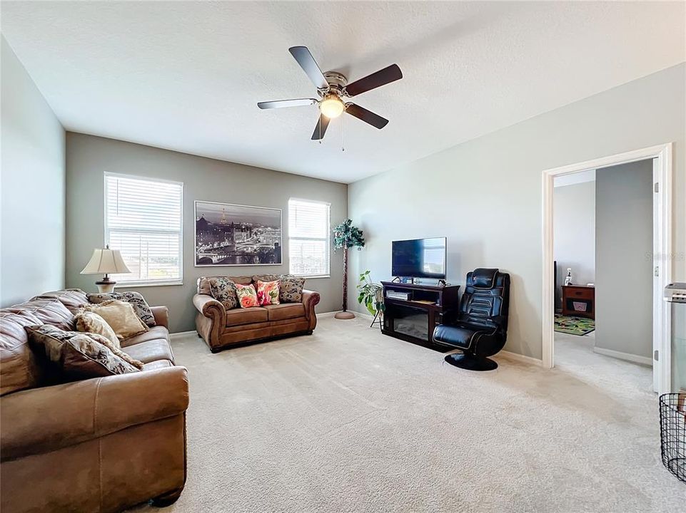 For Sale: $524,500 (5 beds, 3 baths, 3282 Square Feet)