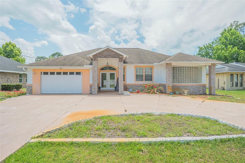 For Sale: $344,000 (3 beds, 2 baths, 2190 Square Feet)