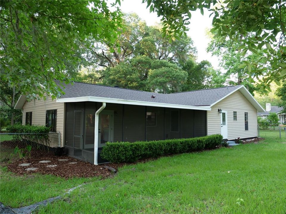 For Sale: $475,000 (3 beds, 2 baths, 1917 Square Feet)