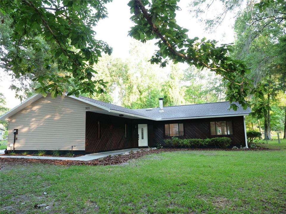 For Sale: $475,000 (3 beds, 2 baths, 1917 Square Feet)