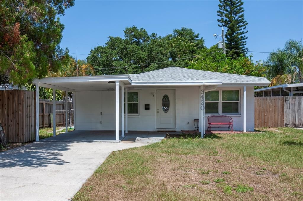 For Sale: $320,000 (3 beds, 1 baths, 864 Square Feet)