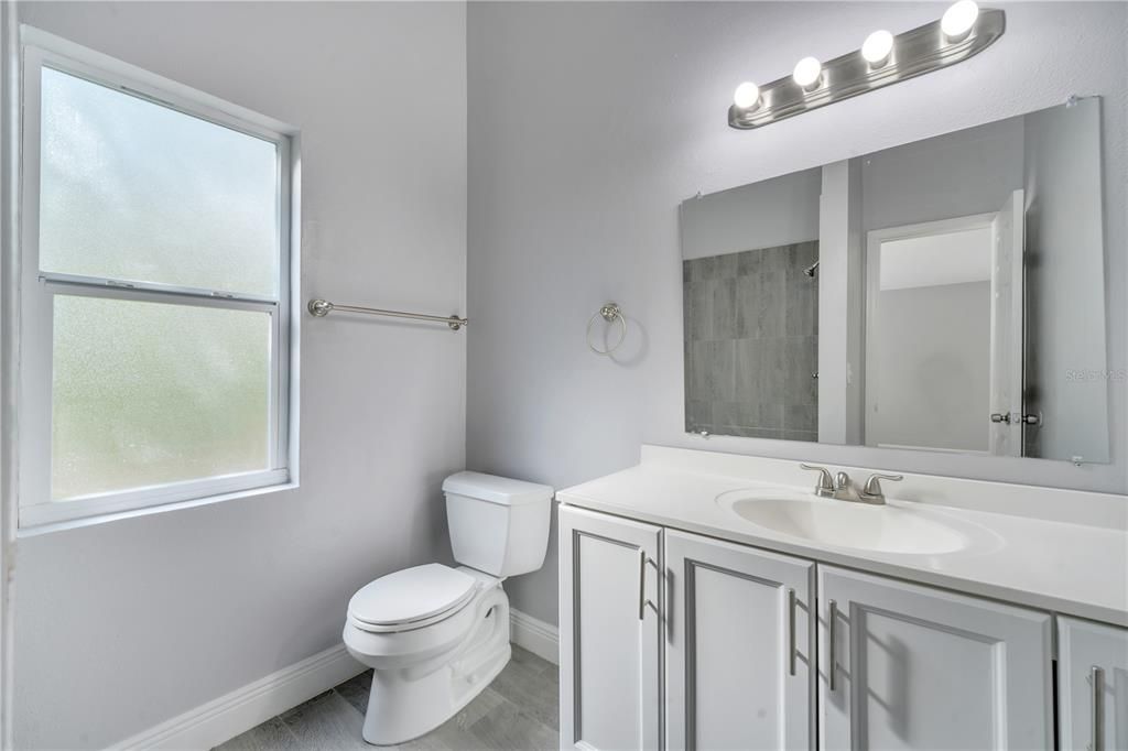 Active With Contract: $334,900 (2 beds, 2 baths, 1163 Square Feet)